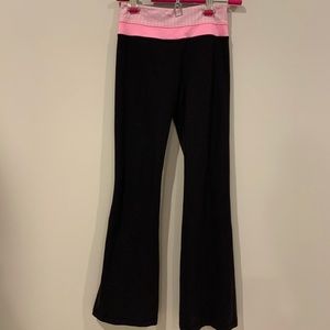 LULULEMON SIZE 4 WIDE LEG